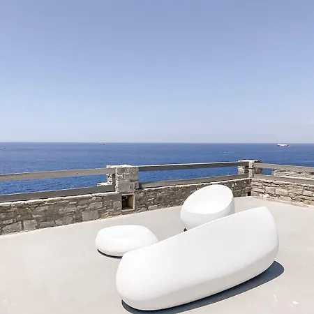 Cliff فيلة Sarakíniko